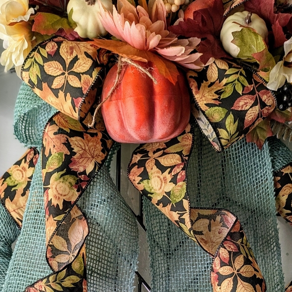 Beautiful Burlap Square Autumn Wreath - Picture 12 of 14